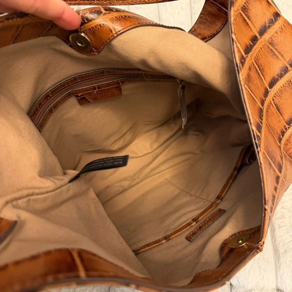 G.I.L.I Embossed crocodile Brown Leather hobo Handbag
